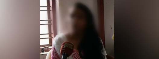 ಶಾಲಿನಿಂದ ಕಟ್ಟಿ ಹಾಕಿ ಹಲ್ಲೆ ನಡೆಸಿ, ಅಳುವ ಶಬ್ಧ ಕೇಳಬಾರದೆಂದು ಹಾಡು ಹಾಕುತ್ತಾರೆ